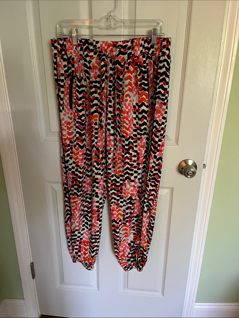 Gibson Latimer Coral, Black & White Wide-Leg Printed Pants